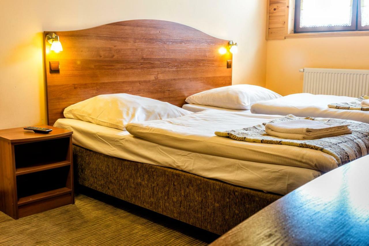 Bieszczadzkie Wrota Lasu Hotel Steznica  Kültér fotó